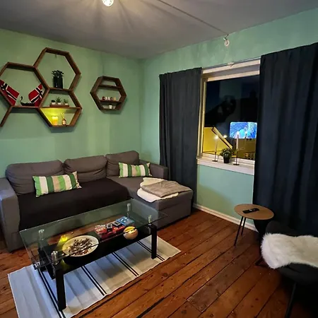 Cozy In Center Apartment